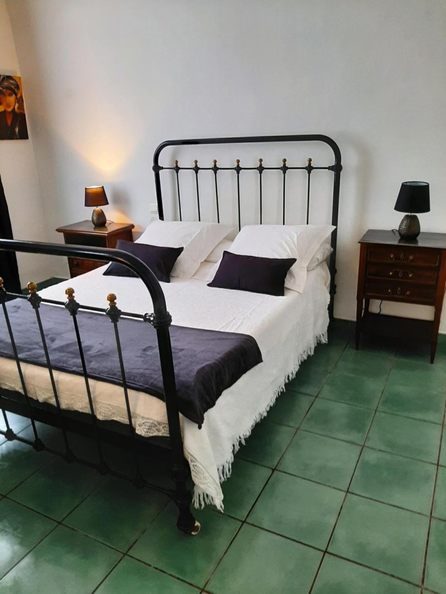 Chez Jean Villa Millas Bagian luar foto